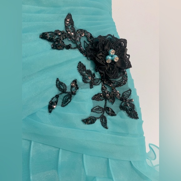 GLAMORGirl Prom Dress - Picture 5 of 6